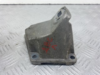 кронштейн двигателя Audi A6 4A/C4 1995, 2.6 л., ABC, бензин, АКПП, синий, универсал, полный привод, 4A0199307M