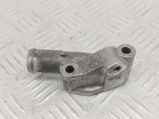фланец (тройник) системы охлаждения Opel Vectra B 1996, 1.6 л., X 16 XEL, бензин, АКПП, передний привод, 90412760