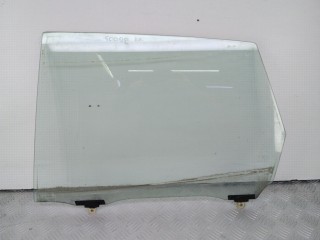 стекло двери задней левой Daihatsu Sirion 1 поколение M100 [рестайлинг] 2004, 1.6 л., EJ, бензин, МКПП, голубой, хетчбэк 5 дв., передний привод