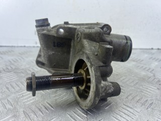 корпус масляного фильтра Volkswagen Golf 4 поколение 1999, 1.6 л., AKL, бензин, МКПП, серый, хетчбэк 5 дв., передний привод, 06A115417
