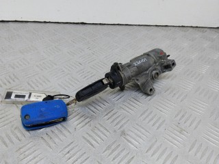 замок зажигания Volkswagen Passat B5 1999, 1.8 л., APT, бензин, 5МКПП, зеленый, универсал, передний привод, 4B0905851A