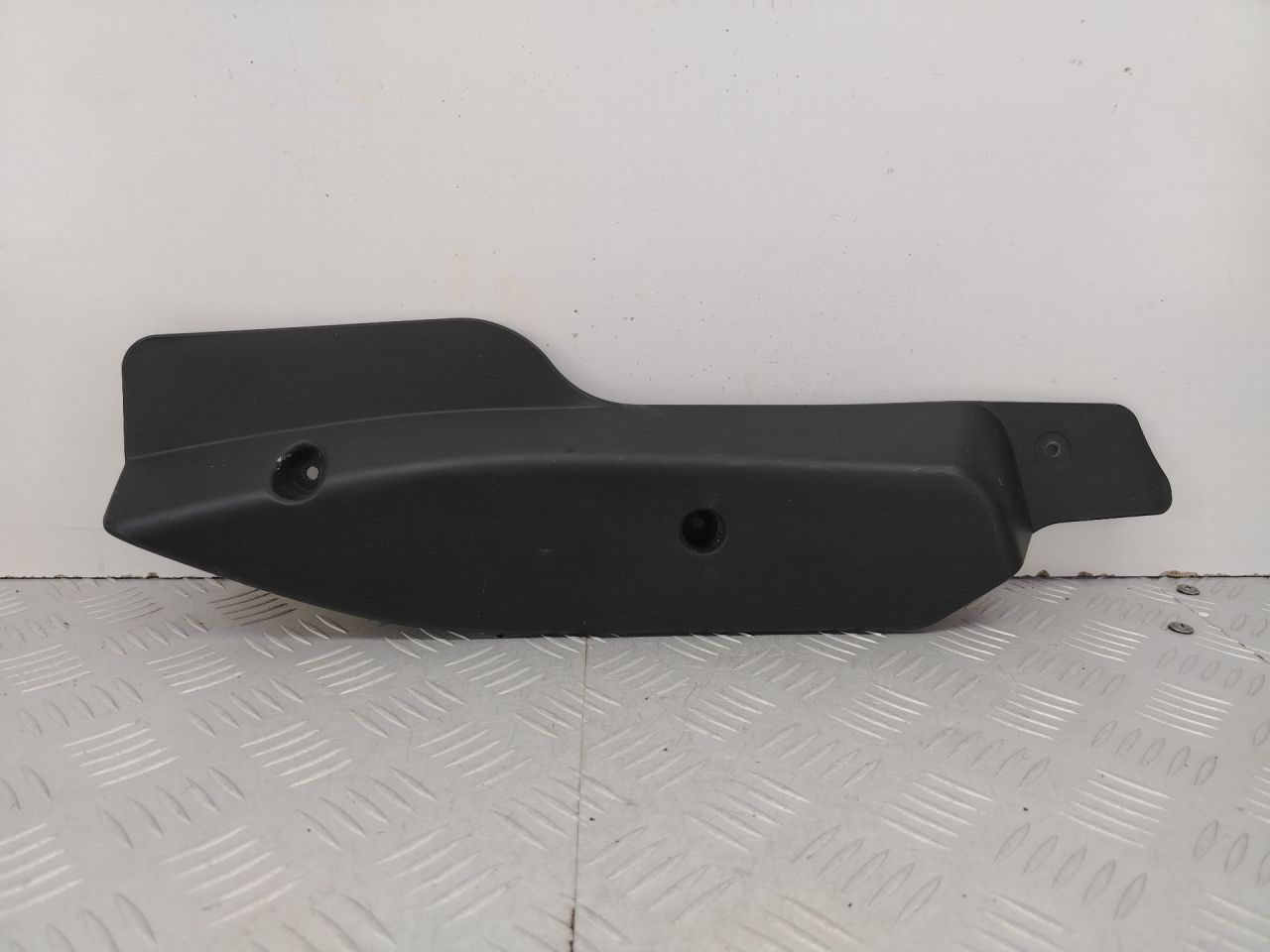 обшивка крышки багажника Peugeot 206 1 поколение 2002, 1.6 л., NFU (TU5JP4), бензин, МКПП, черный, кабриолет, передний привод, 9640569377 - фото №1