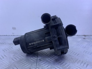 насос продувки катализатора Volkswagen Passat B5 1999, 2.3 л., AGZ, бензин, МКПП, универсал, 078906601D