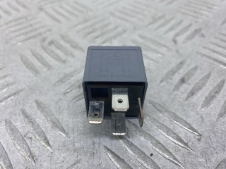 реле (прочие) Volkswagen Passat B6 (2005 - 2010), 2.0 л., дизель, универсал, 141951253B, V23134B52X227