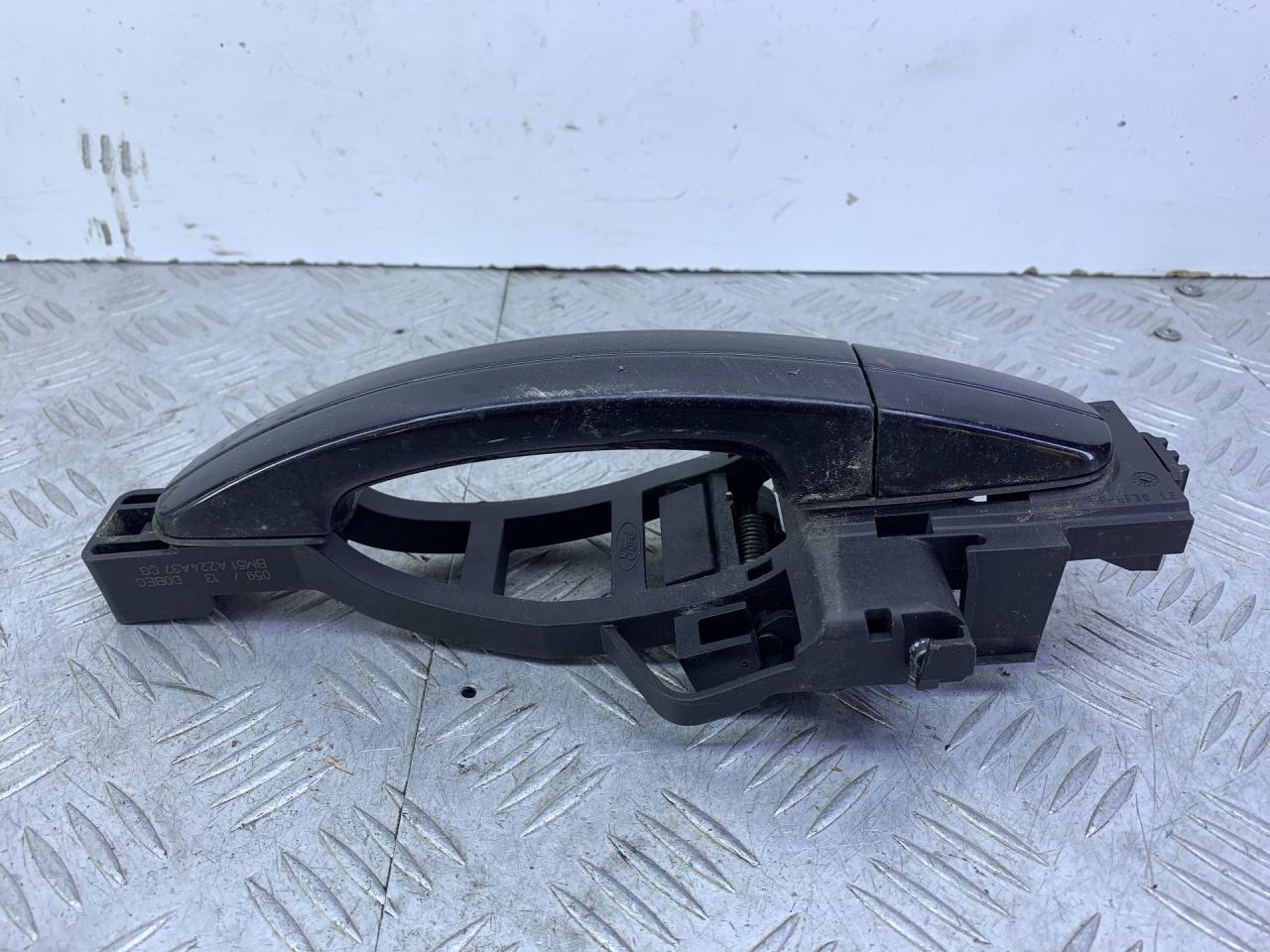 ручка наружная Ford Focus 3 поколение 2013, 1.6 л., дизель, МКПП, черный, хетчбэк 5 дв., передний привод, правый руль, BM51A224A37CG - фото №1