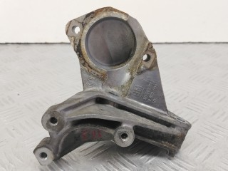 кронштейн гидроусилителя Opel Vectra B 1996, 1.6 л., X 16 XEL, бензин, АКПП, передний привод, 90502772