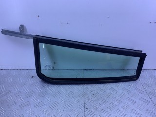 стекло двери задней левой Land Rover Discovery 3 поколение L319 2007, 2.7 л., 276DT, дизель, АКПП, серый, внедорожник 5 дв., полный привод