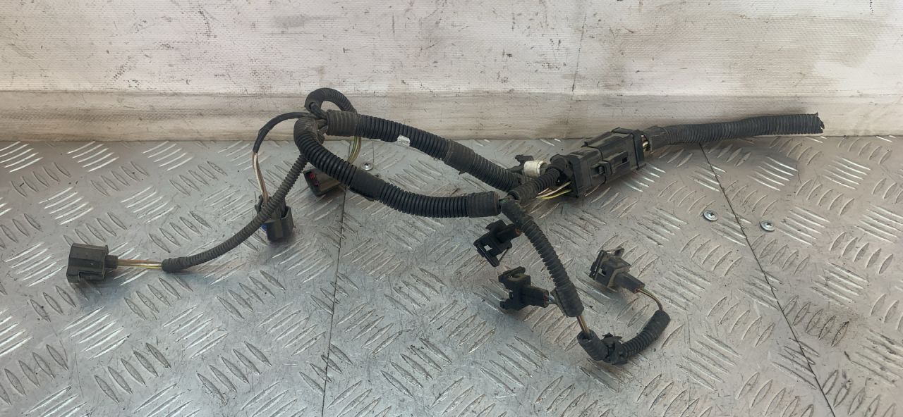 проводка Ford Ka 1 поколение 2001, 1.3 л., бензин, МКПП, желтый, хетчбэк 3 дв., передний привод - фото №1