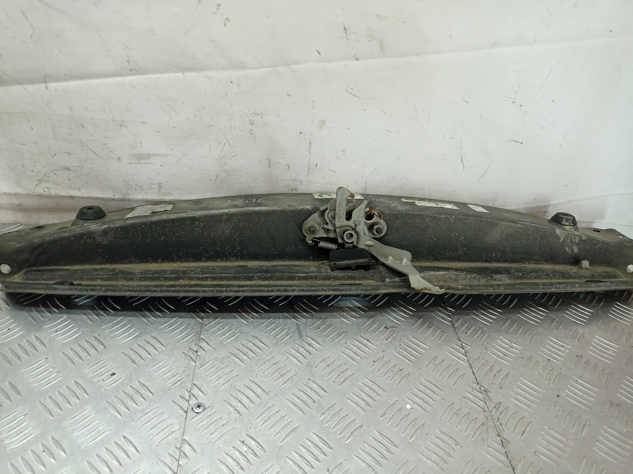 рамка капота Citroen Xsara Picasso 1 поколение (1999 - 2004), 1.7 л., 6FZ (EW7A), бензин, МКПП, зеленый, минивэн, передний привод - фото №1
