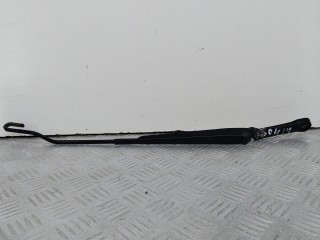 щеткодержатель (поводок стеклоочистителя, дворник) Volkswagen Golf 5 поколение (2003 - 2009), 1U1955409