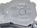 моторчик заслонки печки Volvo V70 2 поколение 2001, 2.4 л., B 5244 T3, бензин, АКПП, серебро, универсал, полный привод, EAM504 - фото №6
