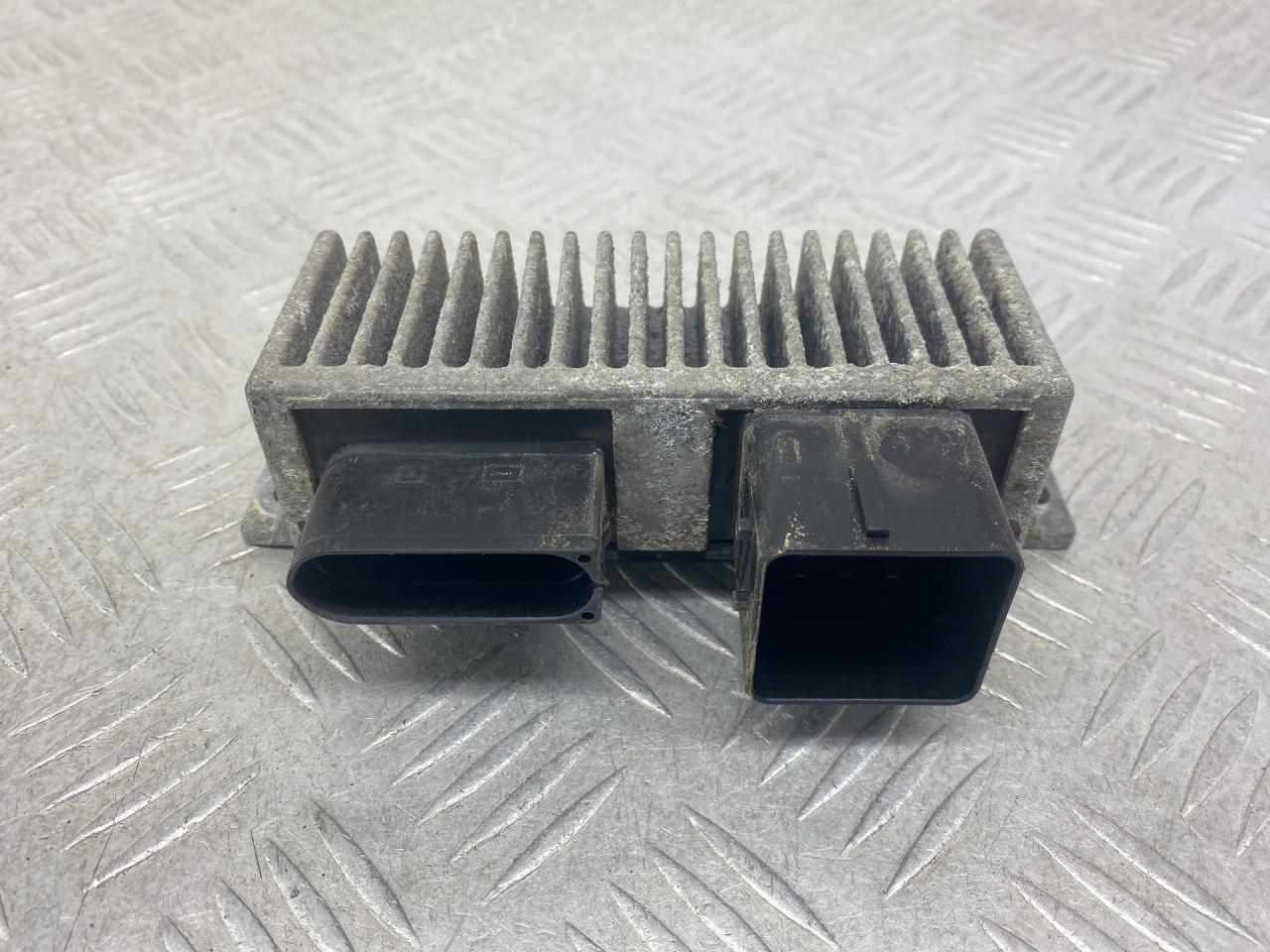 реле накала свечей Nissan NV200 1 поколение (2009 - 2026), 1.5 л., K9K 646, дизель, 271206395R - фото №1