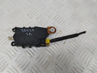 активатор (привод) замка двери Subaru Outback 2 поколение 2001, 2.0 л., EJ20 (Turbo), бензин, универсал