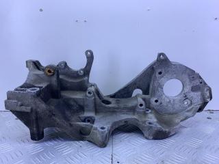 кронштейн генератора Volkswagen Crafter 1 поколение (2006 - 2011), 03L903143L