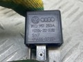 реле (прочие) Volkswagen Passat B6 (2005 - 2010), 2.0 л., дизель, универсал, 1KO951253A, V23134J52X430 - фото №6