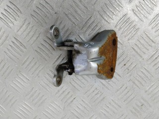 петля двери Honda Accord 6 поколение (1997 - 2002)