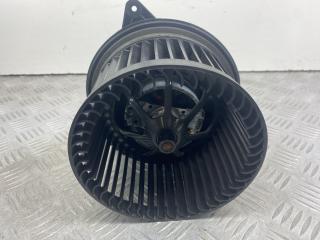 моторчик печки Ford Focus 1 поколение [рестайлинг] (2001 - 2005), 1.8 л., бензин, МКПП, серебро, хетчбэк 5 дв., передний привод, XS4H18456AD