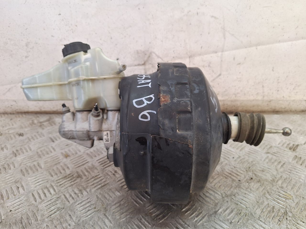 вакуумный усилитель тормозов Volkswagen Passat B6 2007, 3C2614105AD, 0951101040 - фото №1