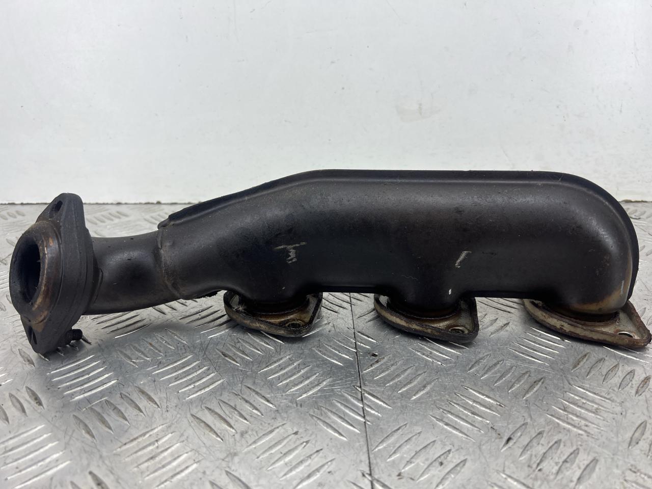 коллектор выпускной Mercedes-Benz Vito W639 2006, 3.2 л., M 112.951, бензин, АКПП, черный, задний привод - фото №1