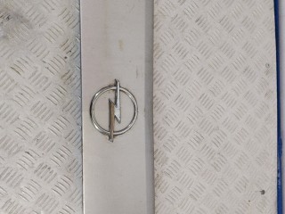 подсветка номера Opel Antara 1 поколение 2006, 2.0 л., Z 20 DMH, дизель, 5МКПП, серебро, внедорожник 5 дв., полный привод, 96661344