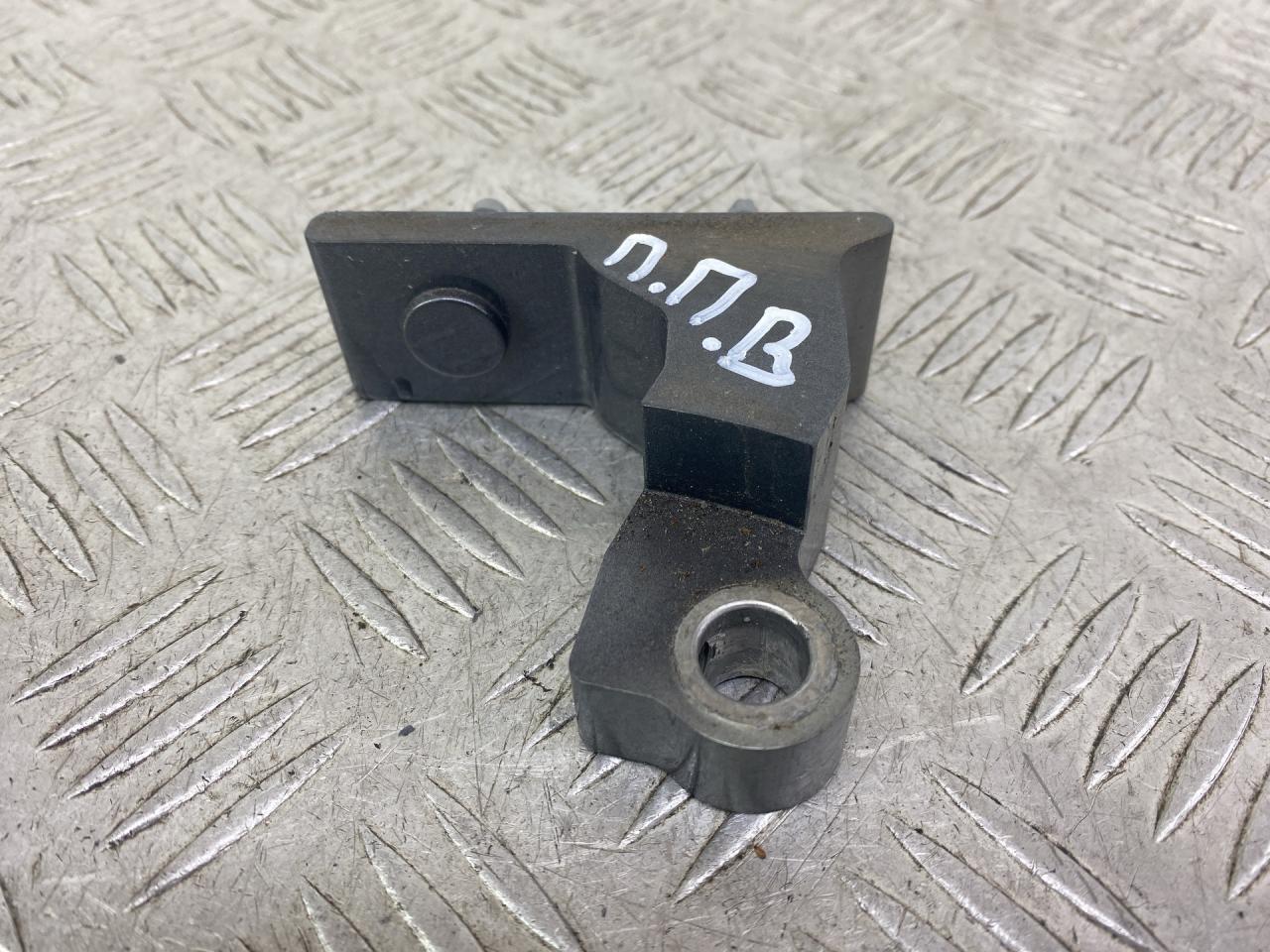 петля двери Mercedes-Benz E-Класс W213/S213/C238/A238 (2016 - 2020), 2.0 л., OM 654.920, дизель, АКПП, серый, седан, задний привод, 031882 - фото №1
