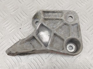 кронштейн КПП Opel Vectra B 1996, 1.6 л., X 16 XEL, бензин, АКПП, передний привод, 90498427