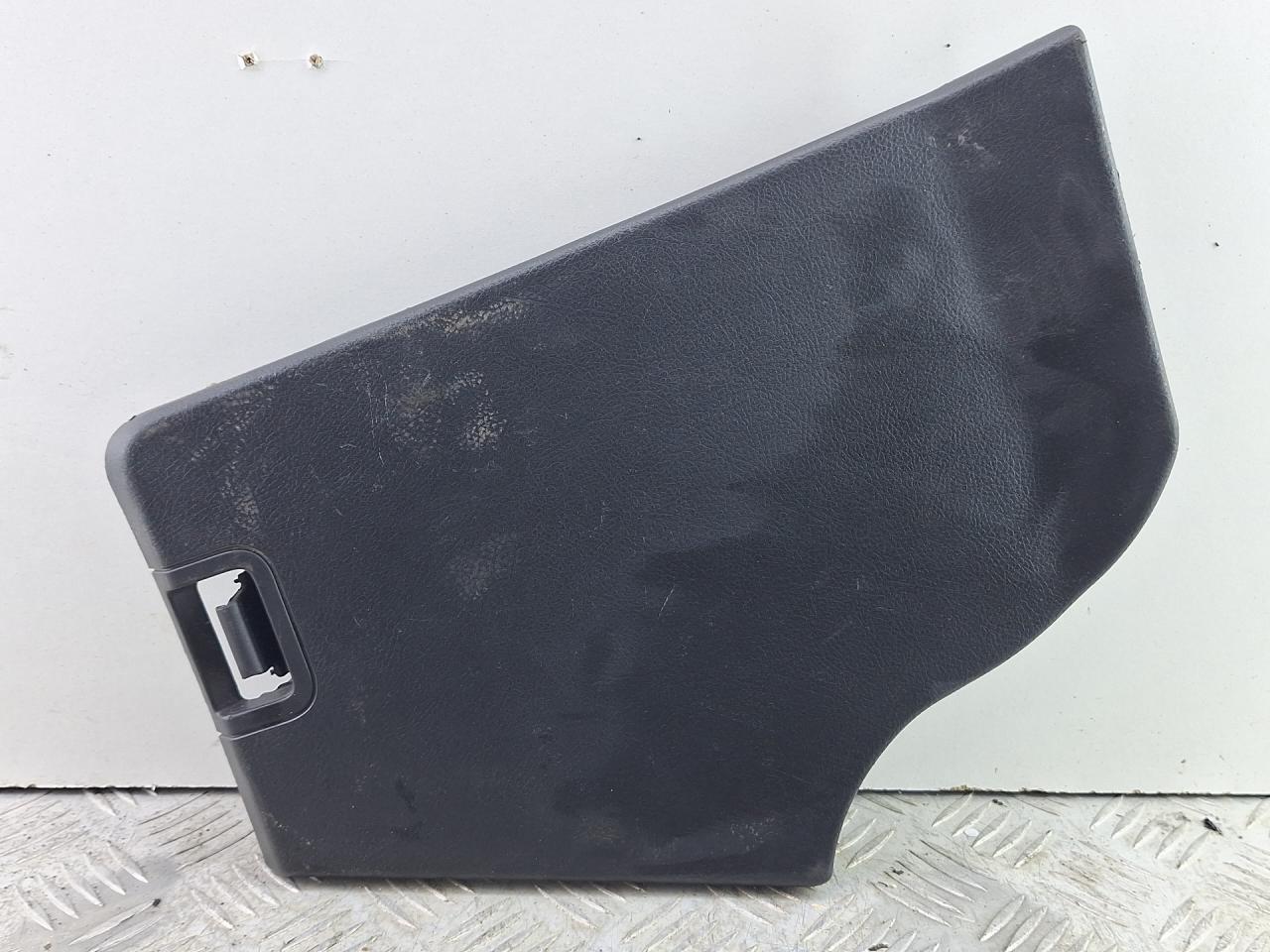 обшивка багажника Land Rover Discovery 3 поколение L319 2007, 2.7 л., 276DT, дизель, АКПП, серый, внедорожник 5 дв., полный привод, ERS500080 - фото №1