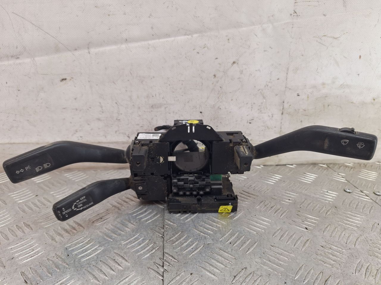 переключатель подрулевой (стрекоза) Volkswagen Passat B6 2007, 3C5953507B, 3C5953513B, 3C0953549A - фото №1