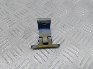 петля крышки багажника Volkswagen Polo 3 поколение [рестайлинг] (2000 - 2002), 6N0827301A