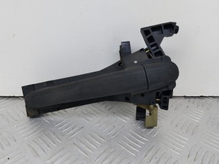 ручка наружная задняя левая Mercedes-Benz A-Класс W168 2000, 1.4 л., M 166.940, бензин, МКПП, красный, минивэн, передний привод