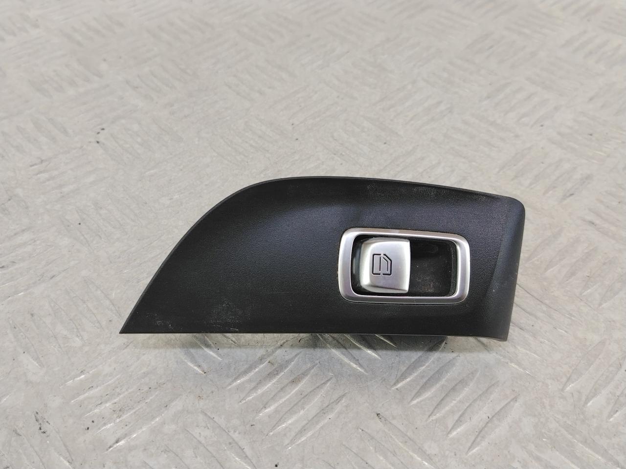 кнопка стеклоподъемника двери задней правой Mercedes-Benz E-Класс W213/S213/C238/A238 (2016 - 2020), 2.0 л., OM 654.920, дизель, АКПП, серый, седан, задний привод, A2229050309 - фото №1