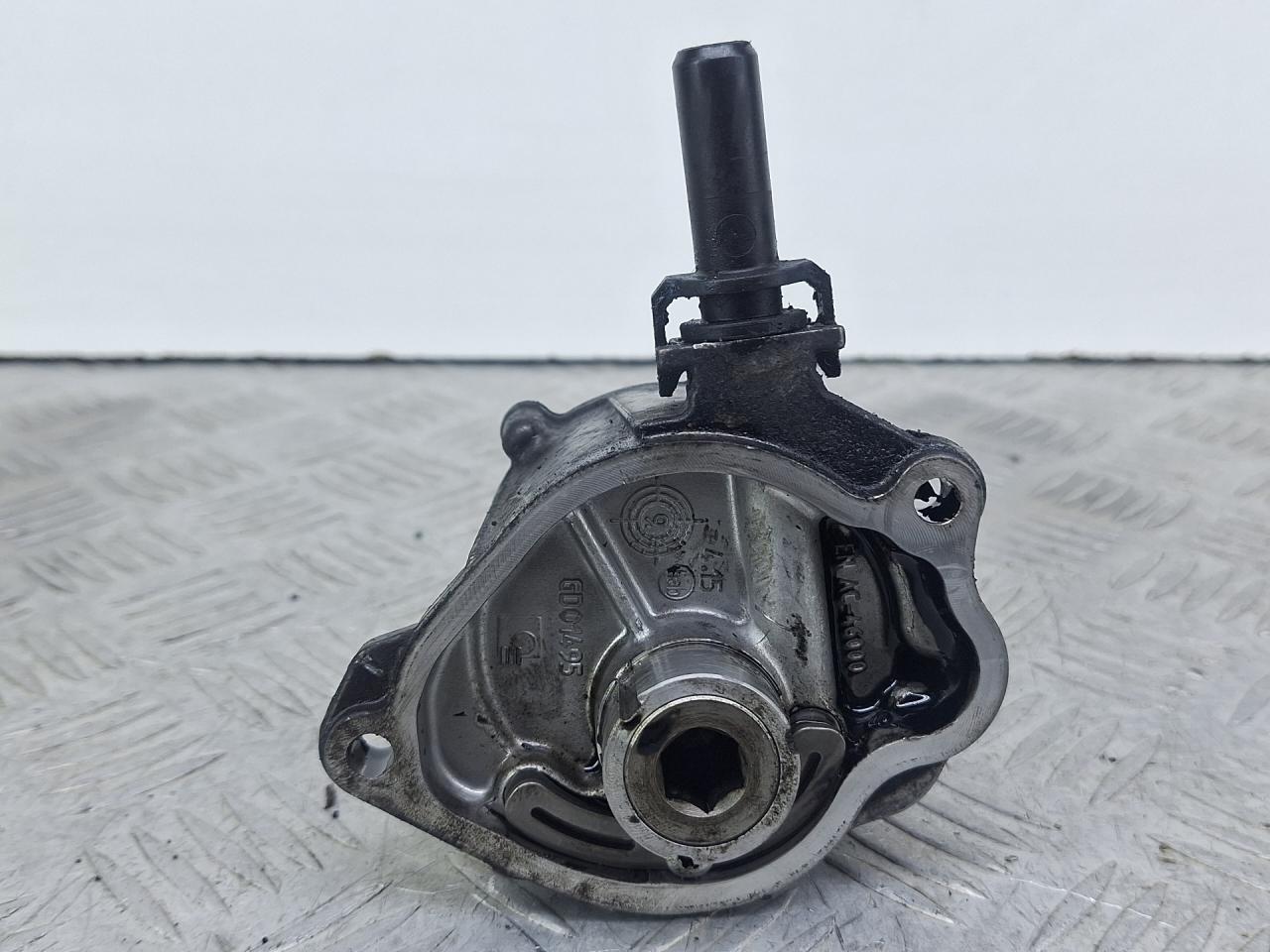 насос вакуумный Mercedes-Benz E-Класс W212/S212/C207/A207 C207 2011, 2.1 л., OM 651.911, дизель, АКПП, черный, кабриолет, задний привод, GD01495 - фото №1