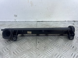 топливная рампа Volkswagen Golf 4 поколение 1999, 1.6 л., AKL, бензин, МКПП, серый, хетчбэк 5 дв., передний привод, 06A133317A