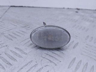 повторитель поворота на крыле Mercedes-Benz A-Класс W168 (1997 - 2001)