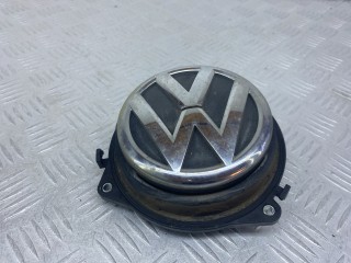 кнопка открытия багажника Volkswagen Polo 5 поколение 2011, 1.4 л., CGGB, бензин, 5МКПП, синий, хетчбэк 5 дв., передний привод, 6R6827469A