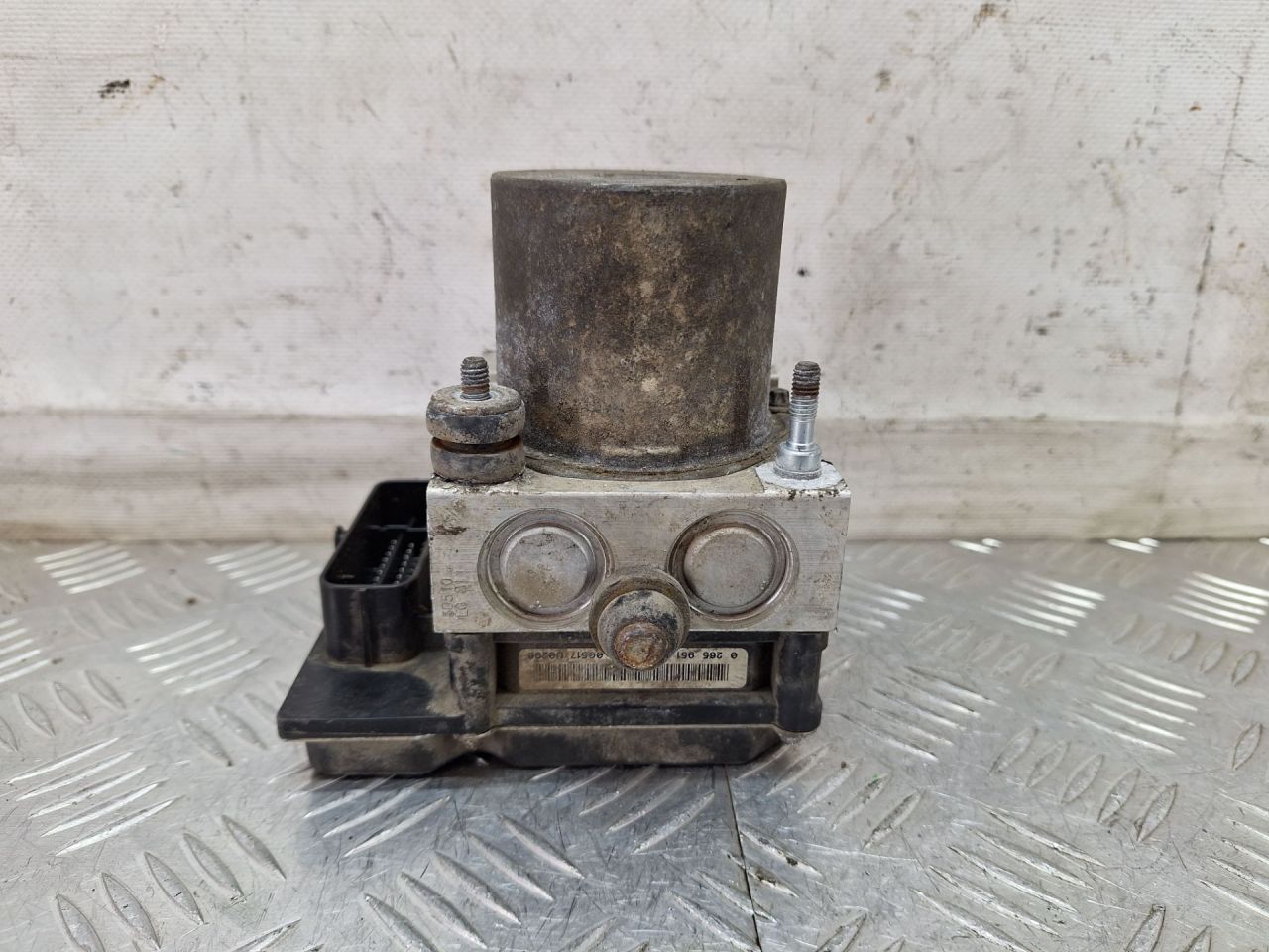 блок ABS Hyundai Santa Fe 2 поколение (CM) (2005 - 2010), 0265230762, 0265951248, 589102B550 - фото №1