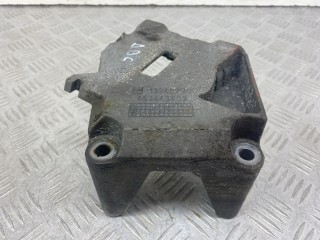 кронштейн двигателя Opel Corsa D 2010, 1.2 л., A 12 XEL, бензин, 13248790, 463443403