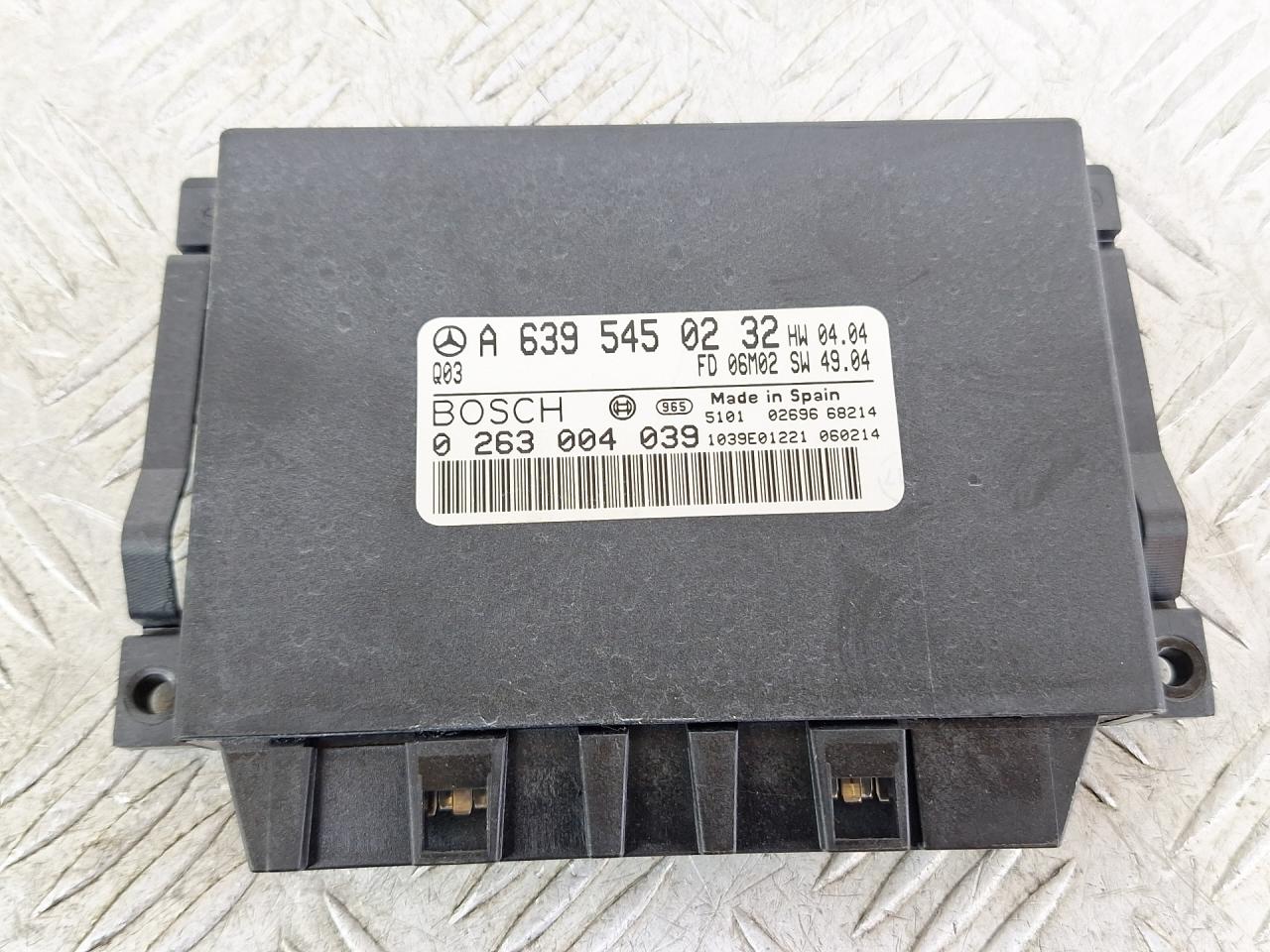 блок управления парктрониками Mercedes-Benz Vito W639 2006, 3.2 л., M 112.951, бензин, АКПП, черный, задний привод, 0263004039, A6395450232 - фото №1