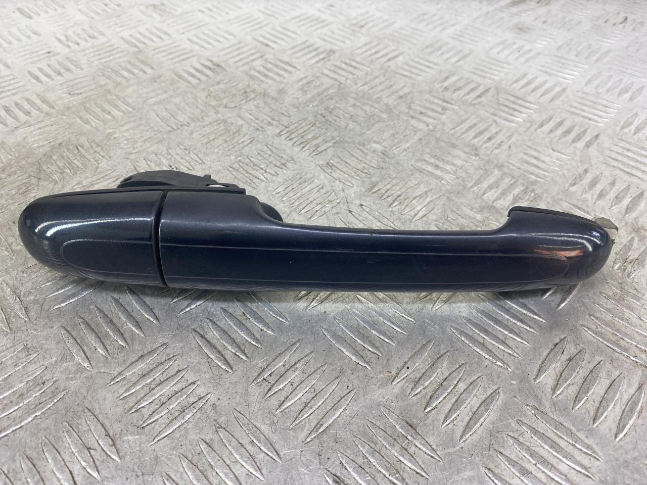 ручка наружная двери сдвижной Mercedes-Benz Vito W639 2006, 3.2 л., M 112.951, бензин, АКПП, черный, задний привод - фото №1