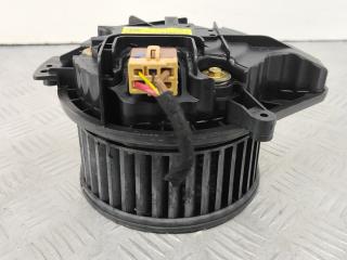 моторчик печки Audi A4 B6 2003, 1.6 л., бензин, МКПП, голубой, седан, передний привод, правый руль, 8E1820021B