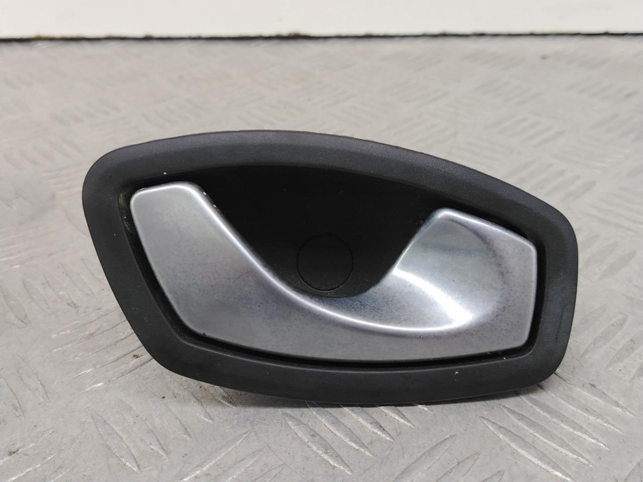 ручка внутренняя задняя правая Renault Laguna 3 поколение 2011, 2.0 л., M9R 802, дизель, МКПП, универсал, 806700005R - фото №1