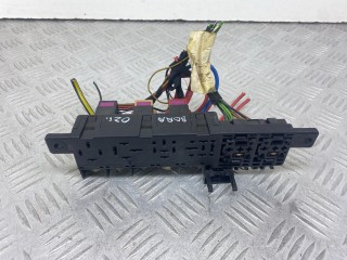 блок предохранителей Volkswagen Bora 1 поколение 2002, бензин, 8L0941822, 896081002