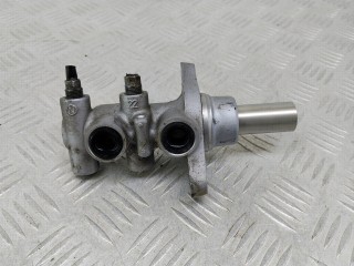 цилиндр тормозной главный Mazda 5 1 поколение [рестайлинг] CR (2007 - 2010), 2.0 л., бензин, МКПП, серый, минивэн, передний привод
