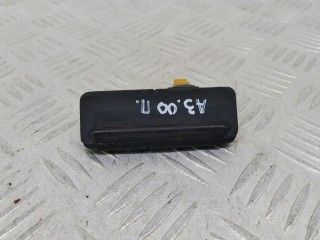 кнопка открытия багажника Audi A3 8L (1996 - 2000), 8D0827565B