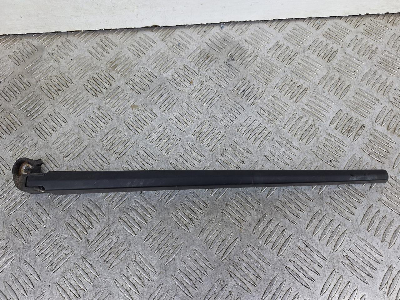 щеткодержатель задний Audi A4 B7 2006, 1.8 л., BFB, бензин, МКПП, универсал, 8E9955407C - фото №1
