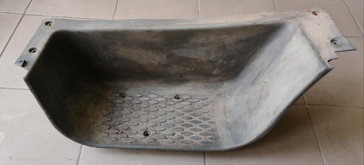 Подножка кабины IVECO Daily 4 поколение 50C15 2010, 3.0 л., F1CE0481F, дизель, фургон, 5801257176 - фото №1