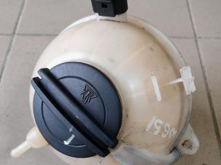 бачок расширительный Volkswagen Tiguan 1 поколение 2009, 2.0 л., CBAB, дизель, МКПП, внедорожник 5 дв., 1K0121407A
