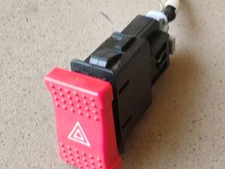 кнопка аварийной сигнализации IVECO Daily 4 поколение 35S11 2011, 2.3 л., F1AE0481U, дизель, МКПП, фургон, задний привод, 69501526, 69500489