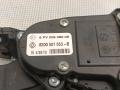 педаль Renault Duster 1 поколение HSA 2013, 1.5 л., K9K 896, дизель, 6МКПП, белый, внедорожник 5 дв., 8200501553, 180102185R - фото №7