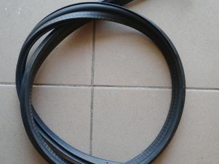 уплотнитель подкапотного пространства IVECO Daily 6 поколение 35c12 2017, 2.3 л., F1AFL411B, дизель, АКПП, грузовик